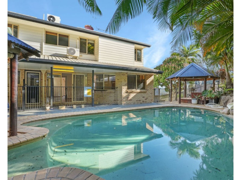 30 Wivenhoe Close, Clinton QLD 4680