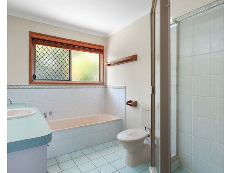 30 Wivenhoe Close, Clinton QLD 4680