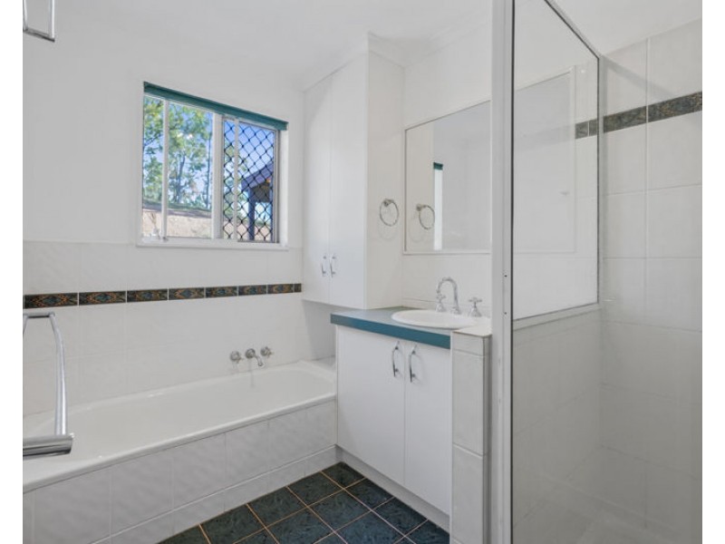 24 Marian Close, Sun Valley QLD 4680
