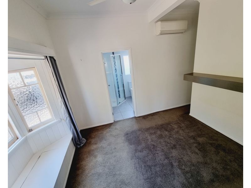 2/7 Stasia Lane, South Gladstone QLD 4680