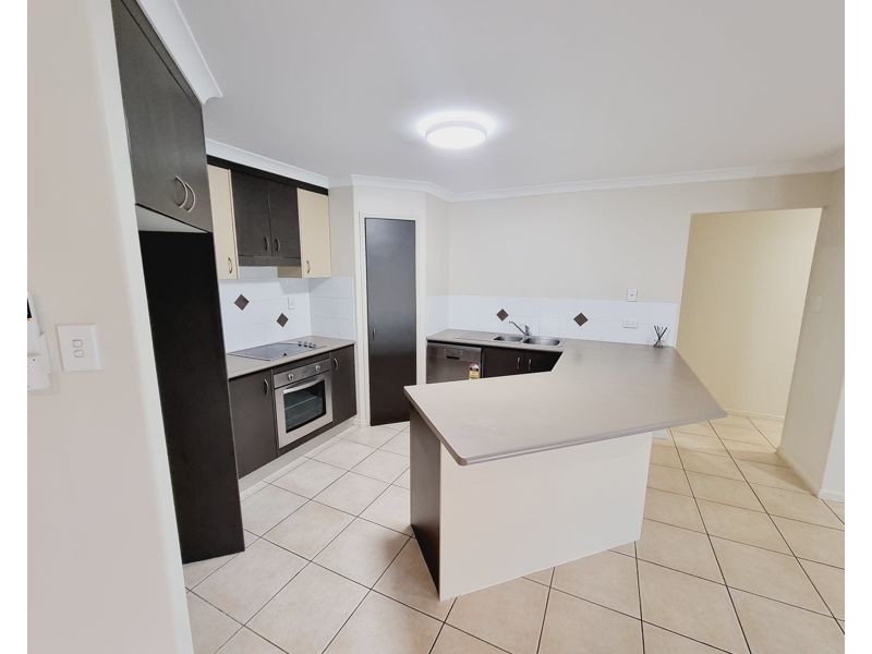 31 Cania Way, Clinton QLD 4680
