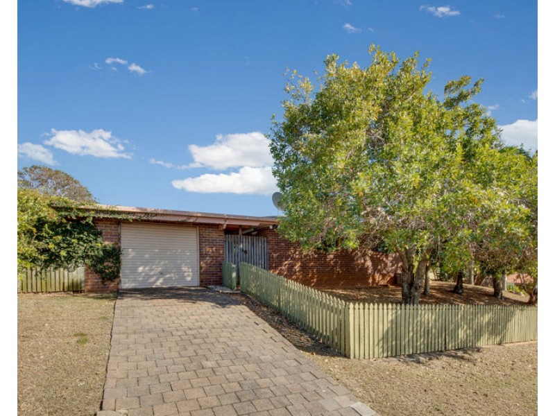 16 Intrepid Street, Clinton QLD 4680