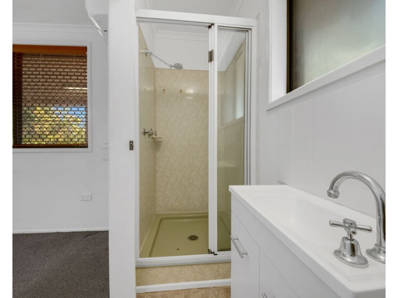 16 Intrepid Street, Clinton QLD 4680