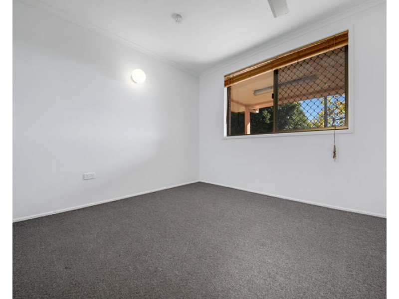 16 Intrepid Street, Clinton QLD 4680