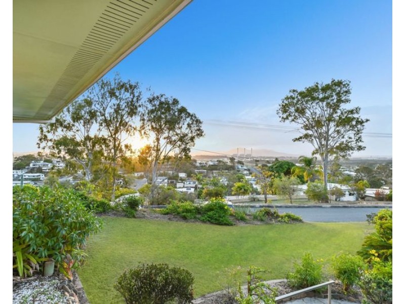 14 Boyne Crescent, West Gladstone QLD 4680