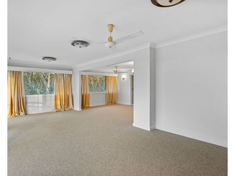 14 Boyne Crescent, West Gladstone QLD 4680