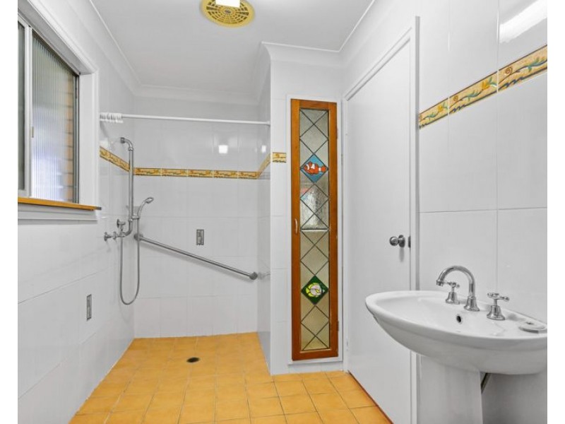 14 Boyne Crescent, West Gladstone QLD 4680