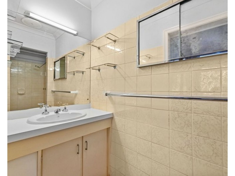 14 Boyne Crescent, West Gladstone QLD 4680