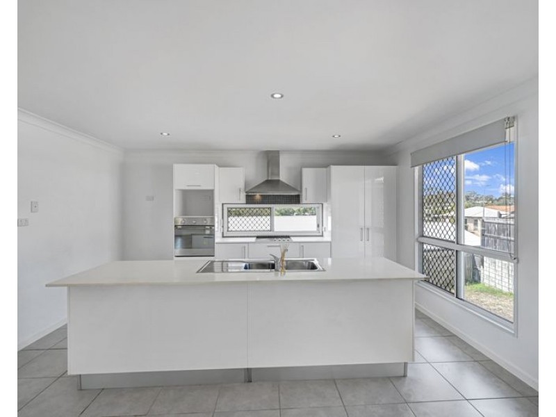 6 Eugenie Court, Glen Eden QLD 4680