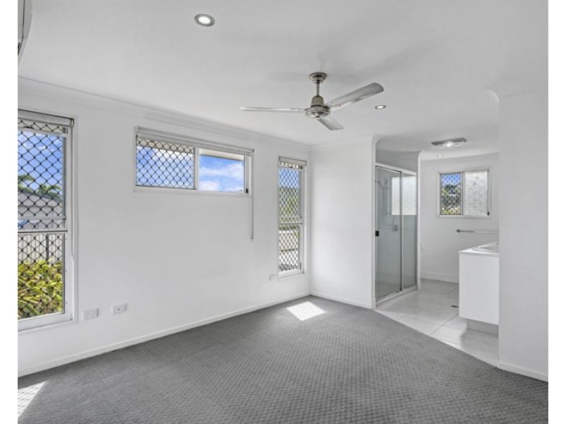 6 Eugenie Court, Glen Eden QLD 4680