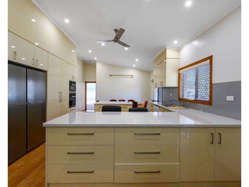 29 Higgins Street, West Gladstone QLD 4680