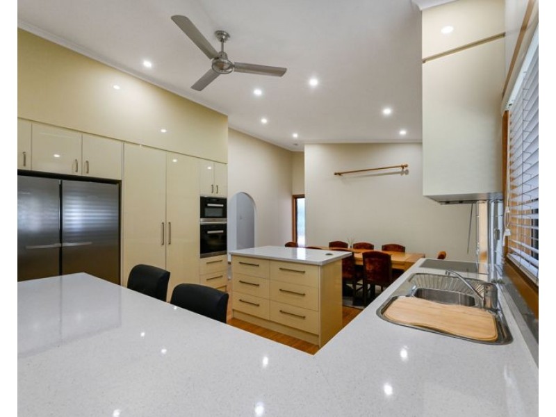 29 Higgins Street, West Gladstone QLD 4680