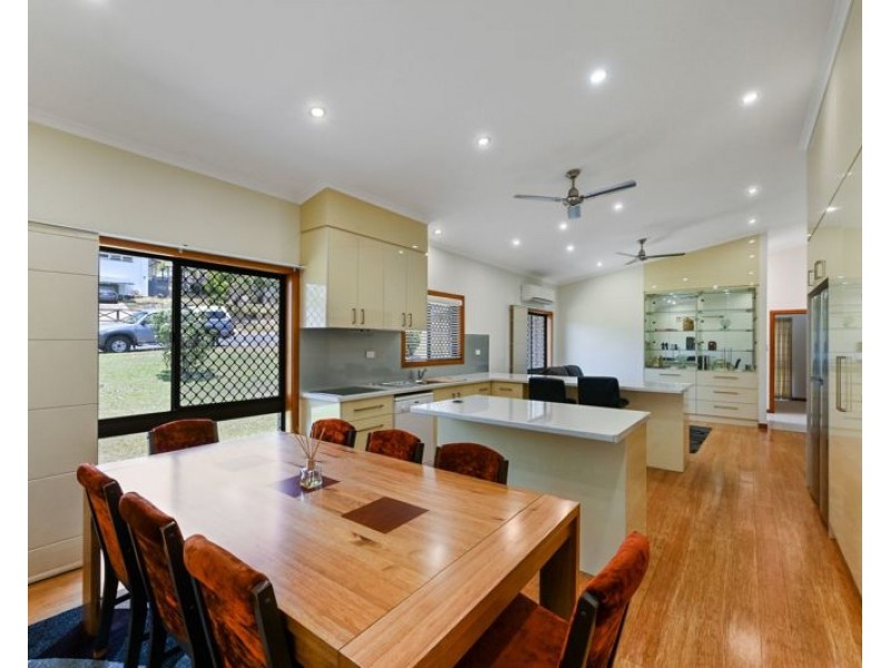 29 Higgins Street, West Gladstone QLD 4680