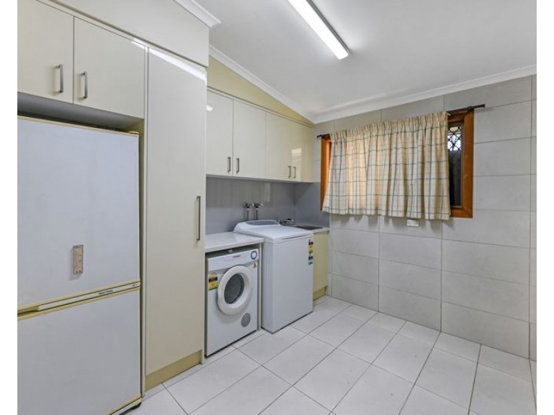 29 Higgins Street, West Gladstone QLD 4680