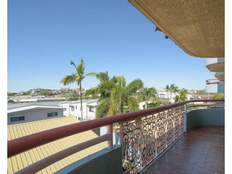 10/7 Kent Street, West Gladstone QLD 4680