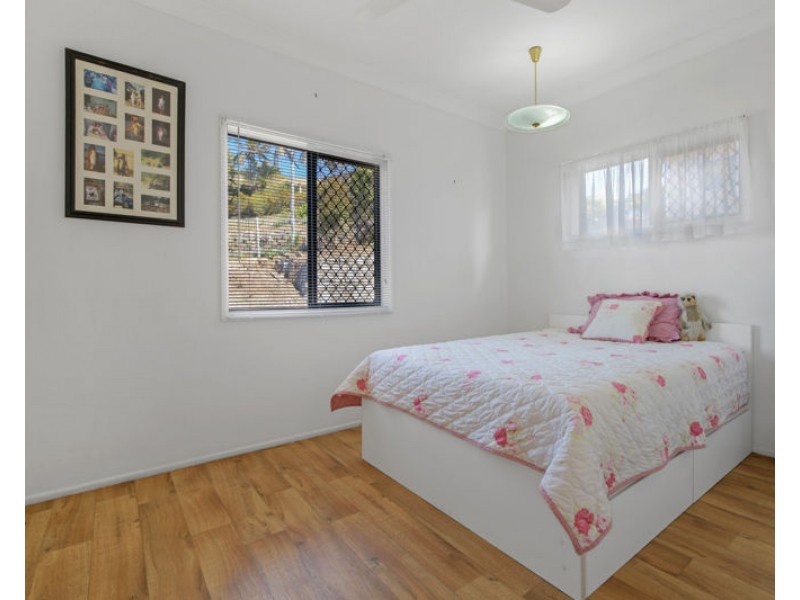 5 Elizabeth Street, South Gladstone QLD 4680