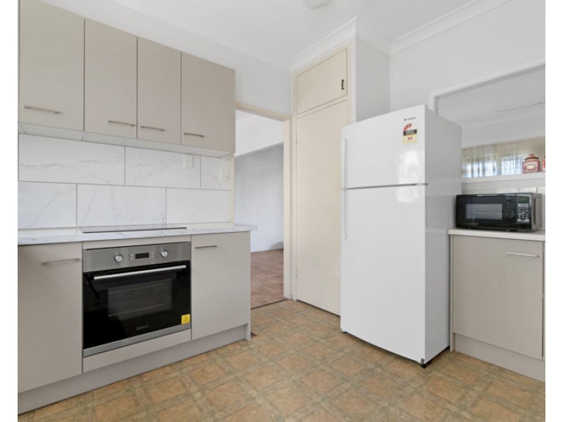 5 Elizabeth Street, South Gladstone QLD 4680