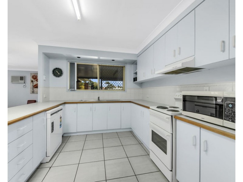 75 Dixon Drive, Telina QLD 4680