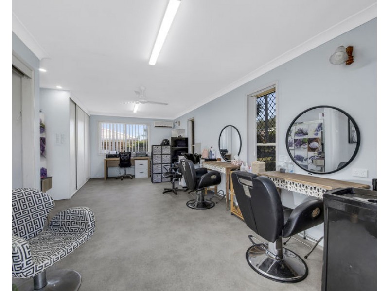 75 Dixon Drive, Telina QLD 4680