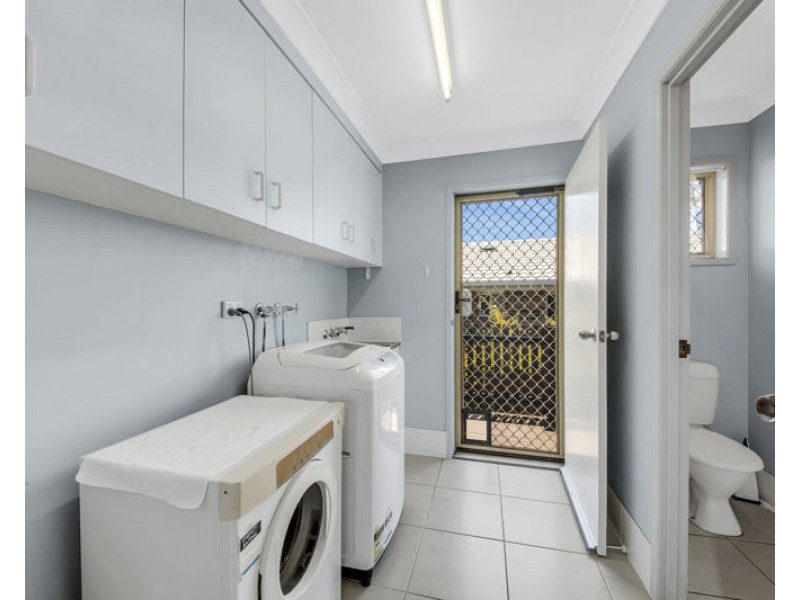 75 Dixon Drive, Telina QLD 4680