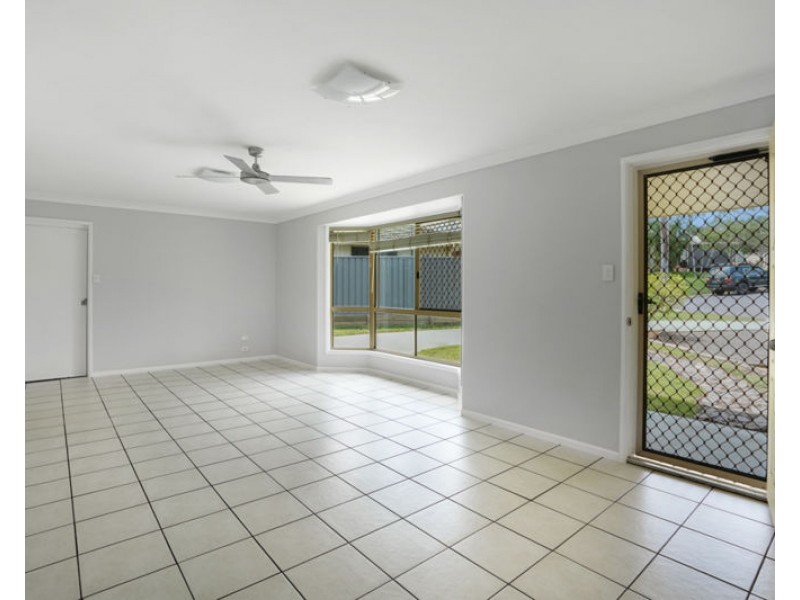 10 Hayman Court, Clinton QLD 4680