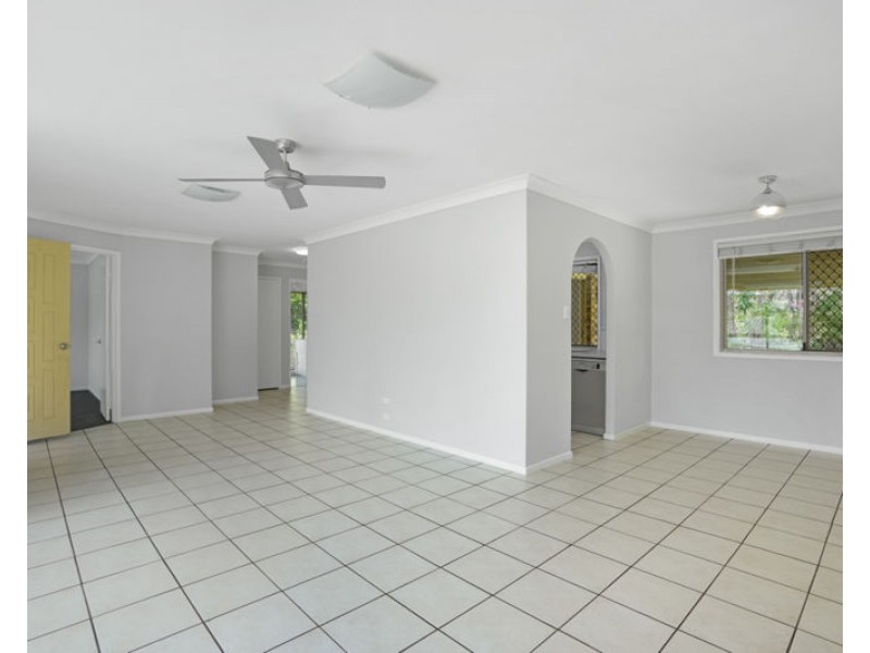 10 Hayman Court, Clinton QLD 4680