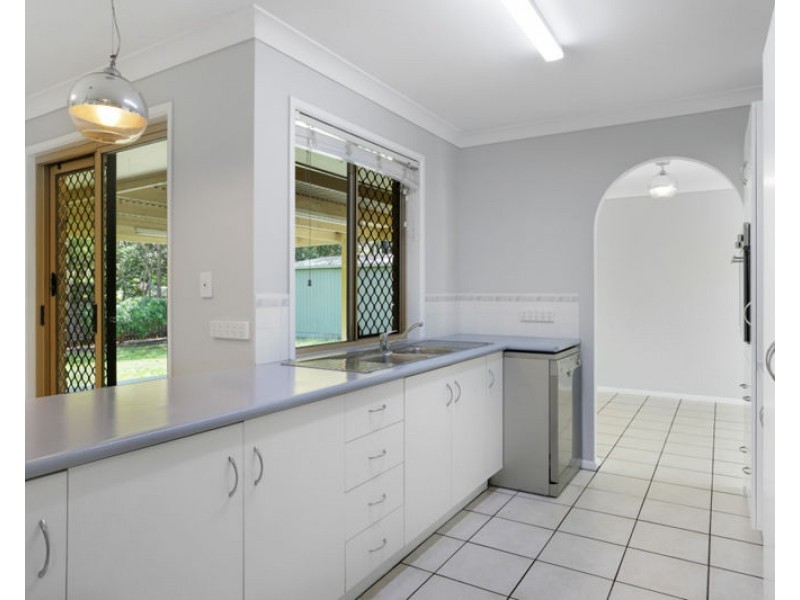 10 Hayman Court, Clinton QLD 4680