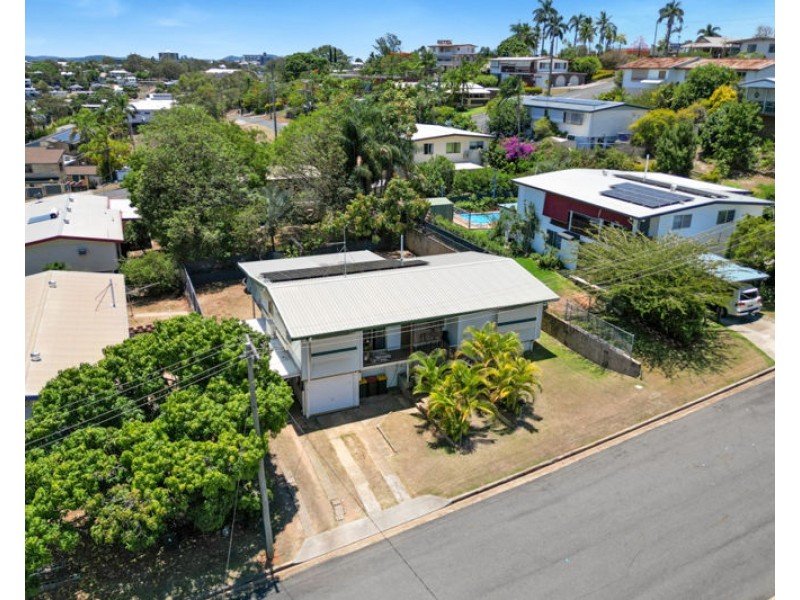 4 Allambee Close, West Gladstone QLD 4680