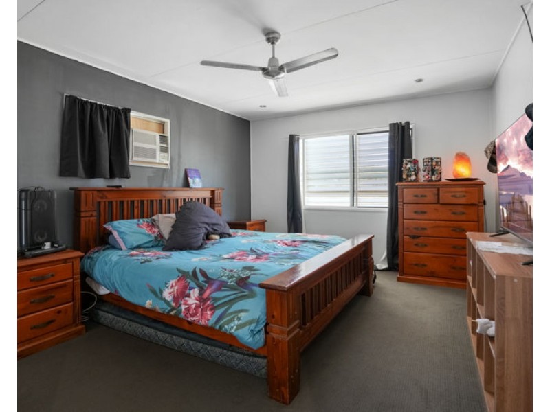 4 Allambee Close, West Gladstone QLD 4680