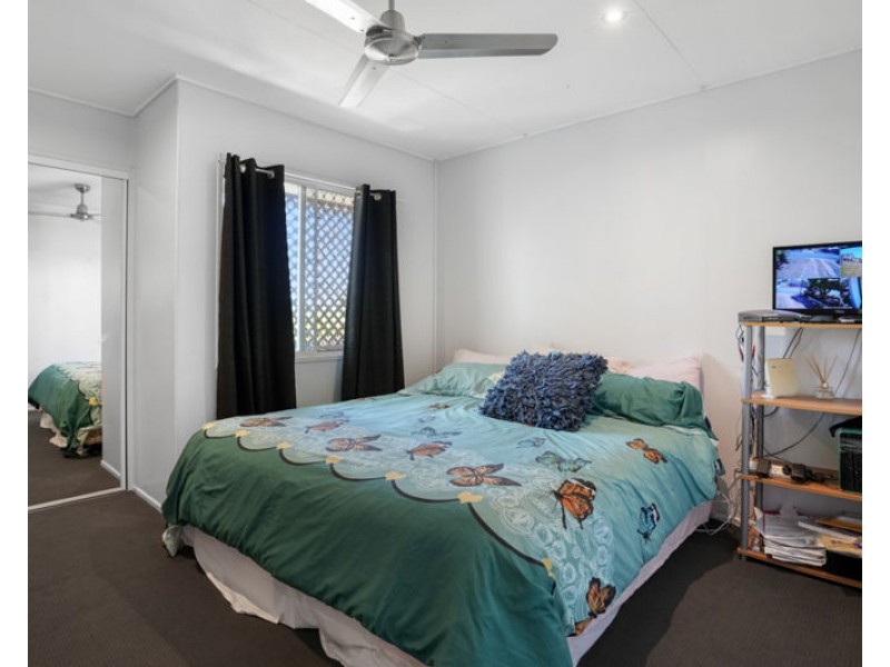 4 Allambee Close, West Gladstone QLD 4680