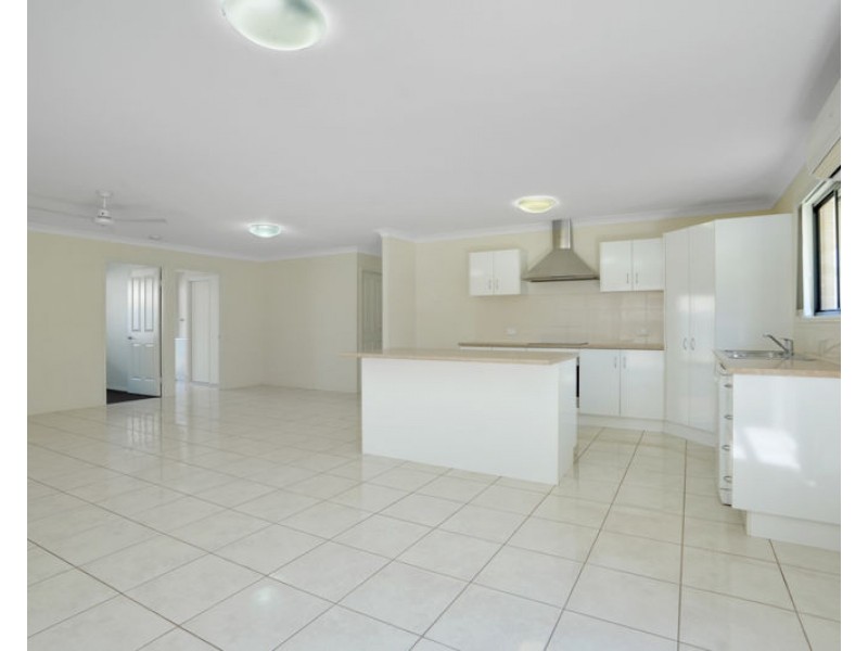 15 Ingra Close, Glen Eden QLD 4680