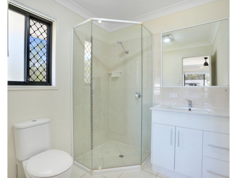15 Ingra Close, Glen Eden QLD 4680