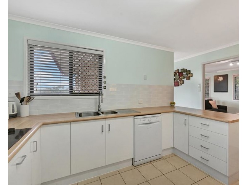 2 Watford Street, Telina QLD 4680