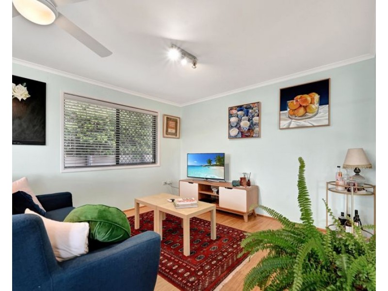 2 Watford Street, Telina QLD 4680