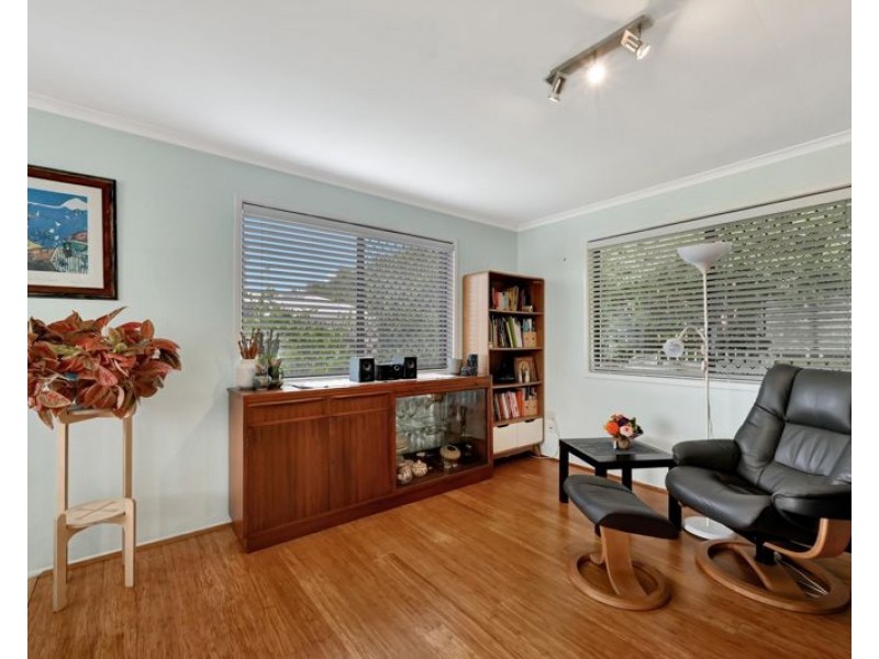 2 Watford Street, Telina QLD 4680