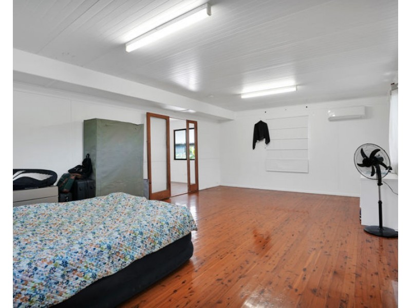 5 Coon Street, Barney Point QLD 4680