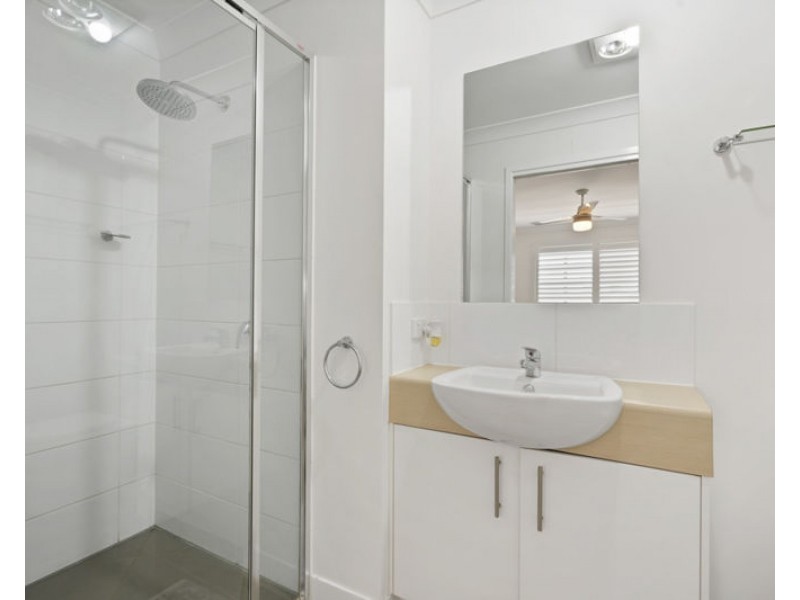 18/2 Beezley Street, Glen Eden QLD 4680
