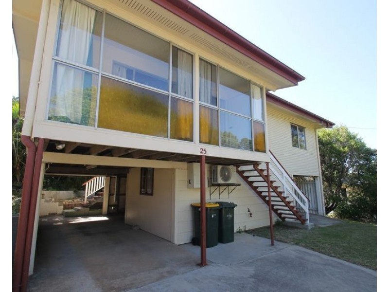 25 Grayson Street, West Gladstone QLD 4680