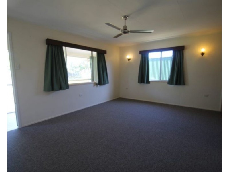 25 Grayson Street, West Gladstone QLD 4680