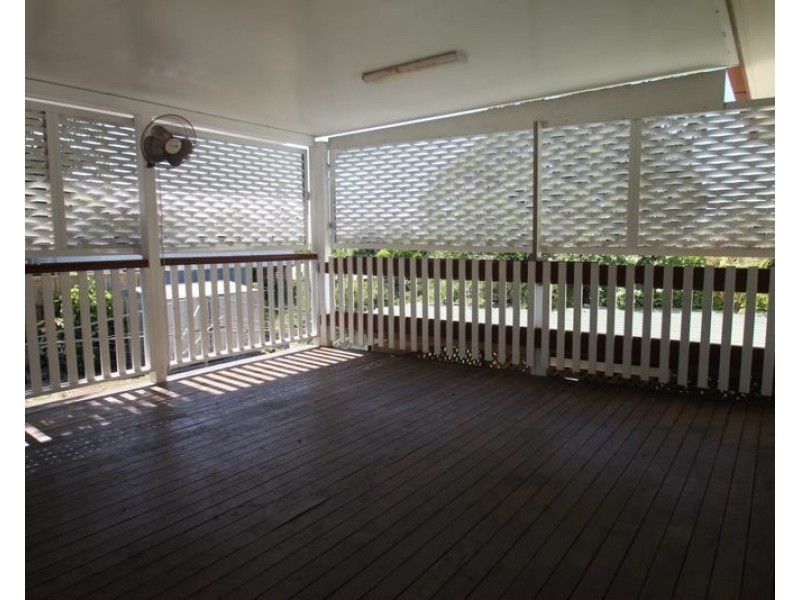 25 Grayson Street, West Gladstone QLD 4680