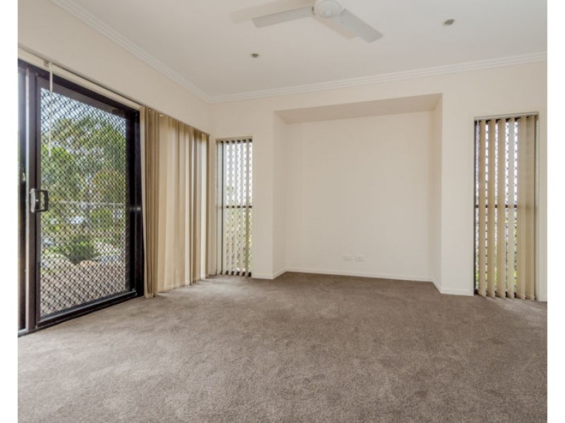 53 Koowin Drive, Kirkwood QLD 4680