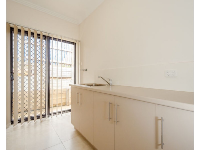 53 Koowin Drive, Kirkwood QLD 4680