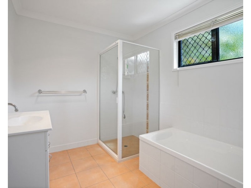 21 Wicks Street, New Auckland QLD 4680