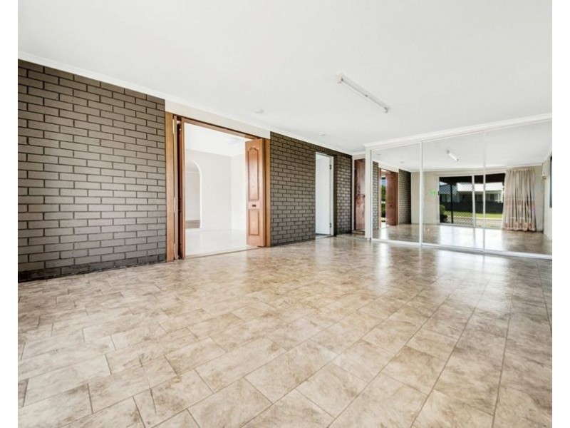 324 J Hickey Avenue, Clinton QLD 4680