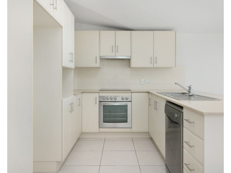 11/8A Wyndham Avenue, Boyne Island QLD 4680