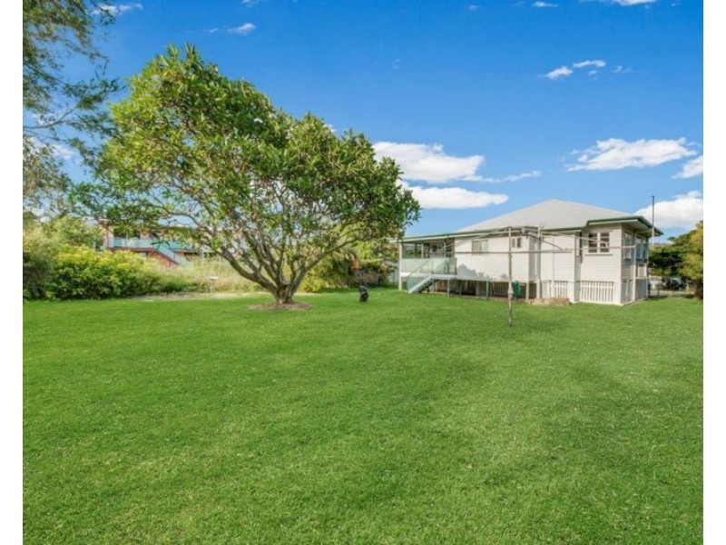 42 Sutton Street, Barney Point QLD 4680