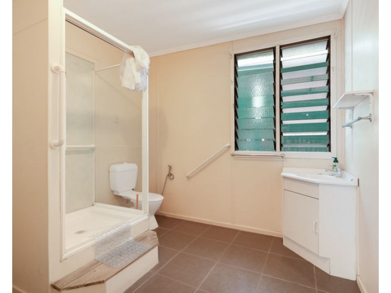 2 Coon Street, Barney Point QLD 4680