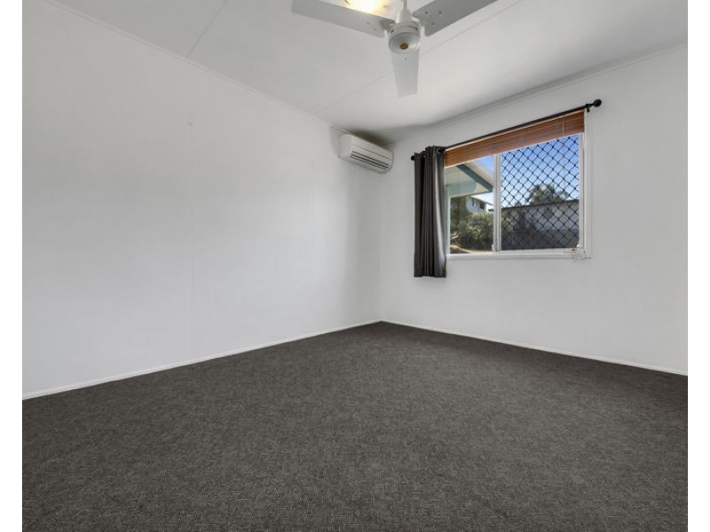 9 Ferguson Crescent, West Gladstone QLD 4680