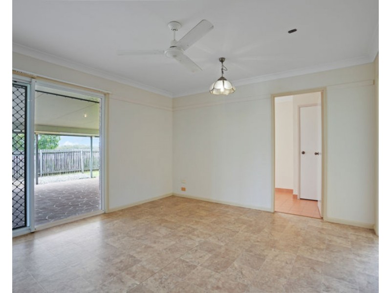 13 Stitt Close, Glen Eden QLD 4680