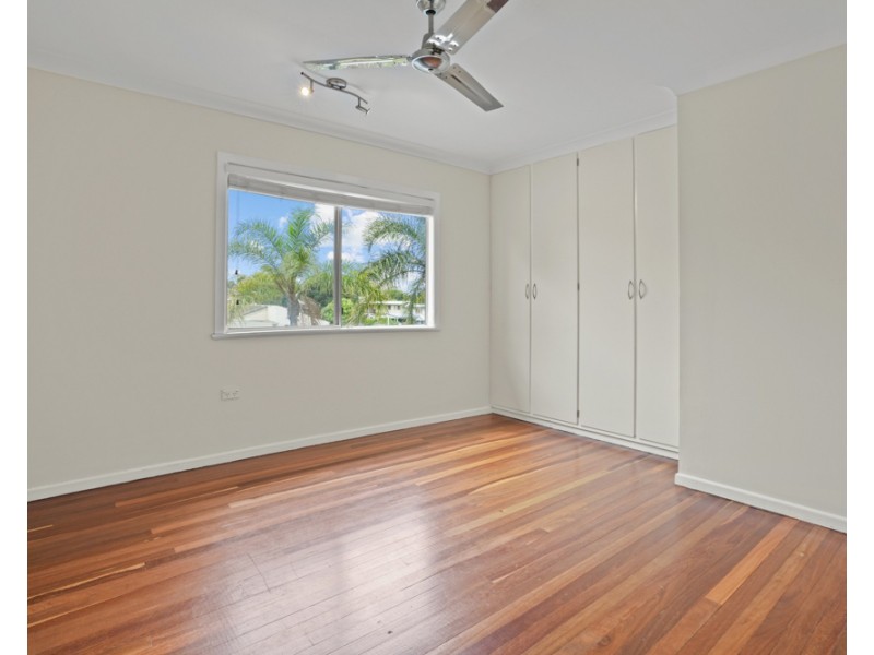 6 Barreenong Street, Glen Eden QLD 4680